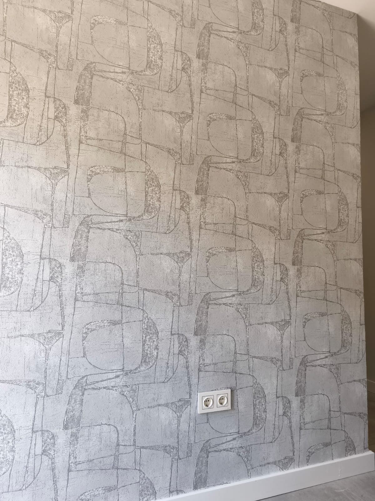 Pintura interior en Granada: habitación con acabado liso y profesional