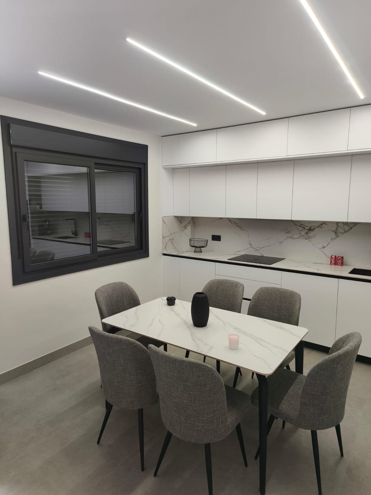 Pintura de cocina en Granada: acabado semibrillante